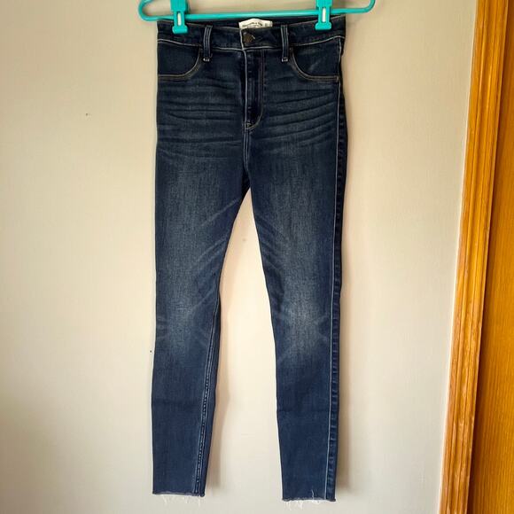 Abercrombie & Fitch Dark Wash High Rise The Jean Legging Size 27 / 4S - Picture 12 of 12